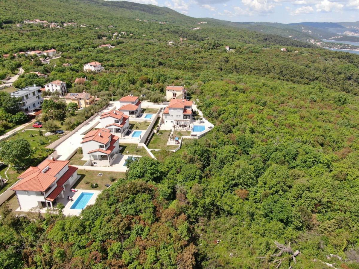Yourcroatiaholiday - Villa With 6 Rooms Drenje  외부 사진