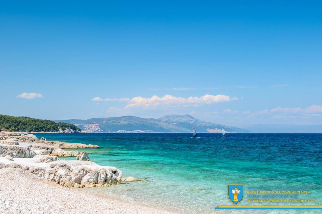 Yourcroatiaholiday - Villa With 6 Rooms Drenje  외부 사진